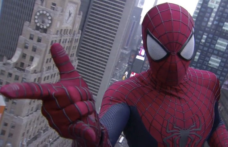 ÖRÜMCEK ADAM’IN AĞ ATAN ELDİVENİ GERÇEK OLDU